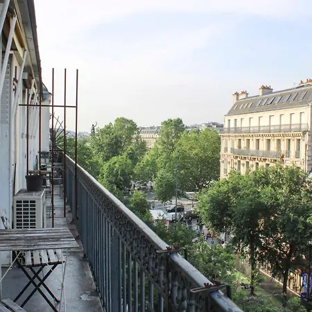 Appartement Beautiful And Spacious In The 10th Parijs