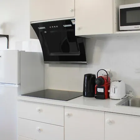 Beautiful And Spacious In The 10th Appartement