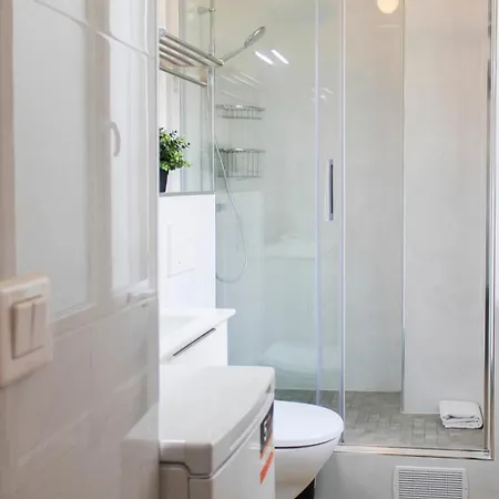 Beautiful And Spacious In The 10th Daire *